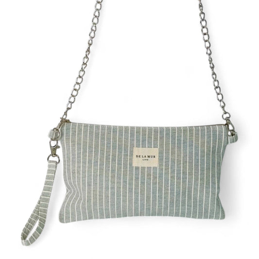 De La Mur Clutch City Tasche mit aquagrünem Streifenmuster, Frontansicht