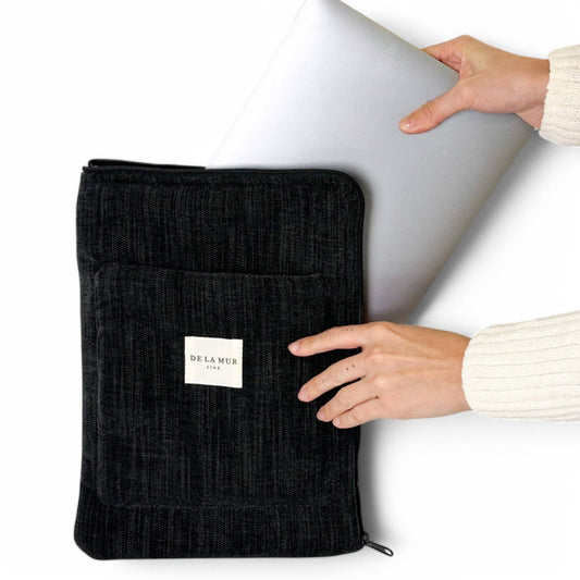 Gepolsterte Laptop-Hülle von De La Mur mit Außentasche und Reißverschluss