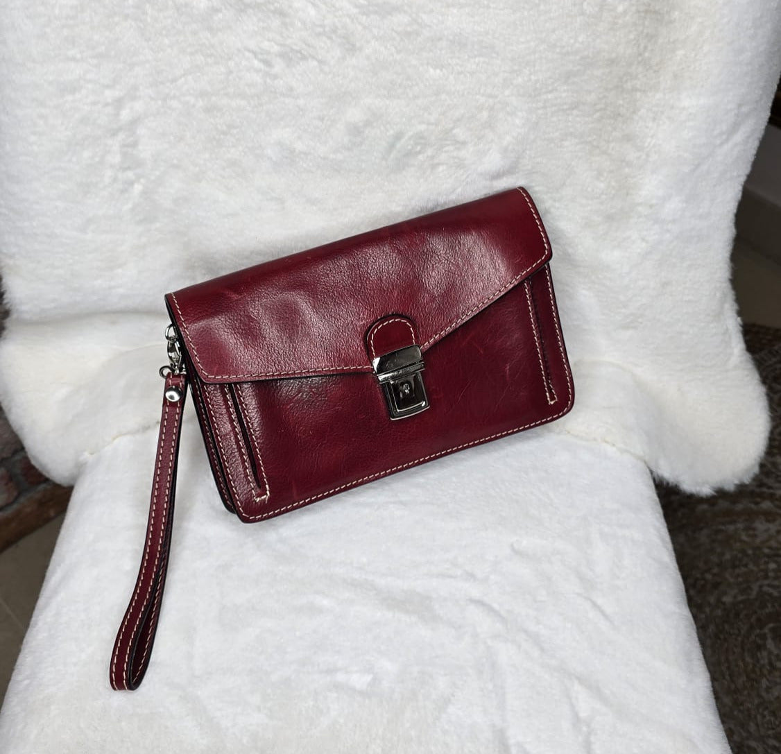 handgelenktaschebordeauxrot