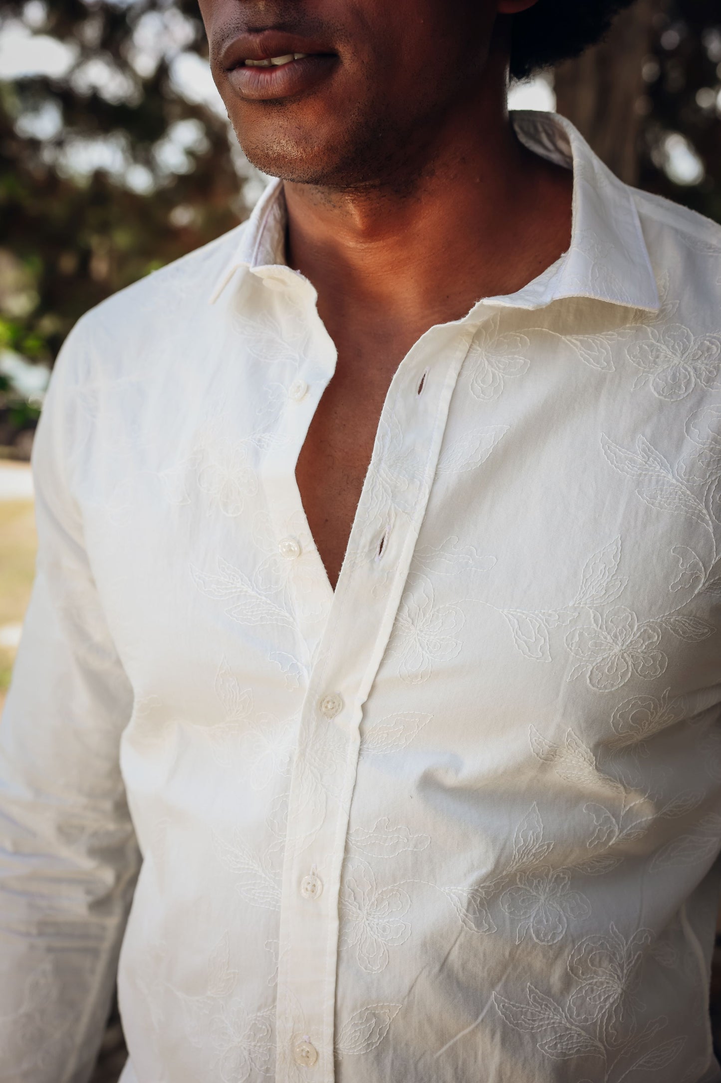 A Fish Named Fred Hemd Floral Embroidery