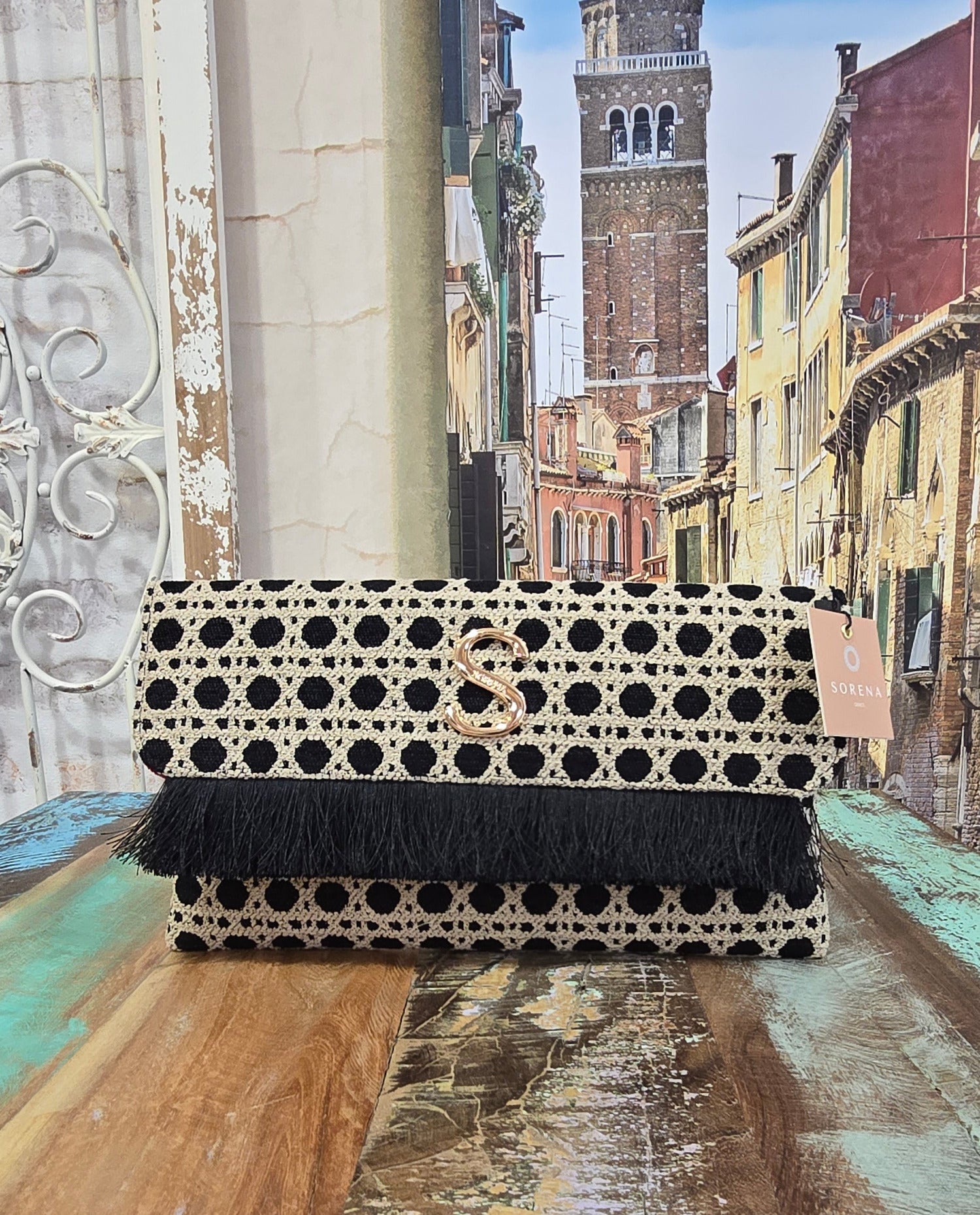 sorenaclutchharitesmadalena_2