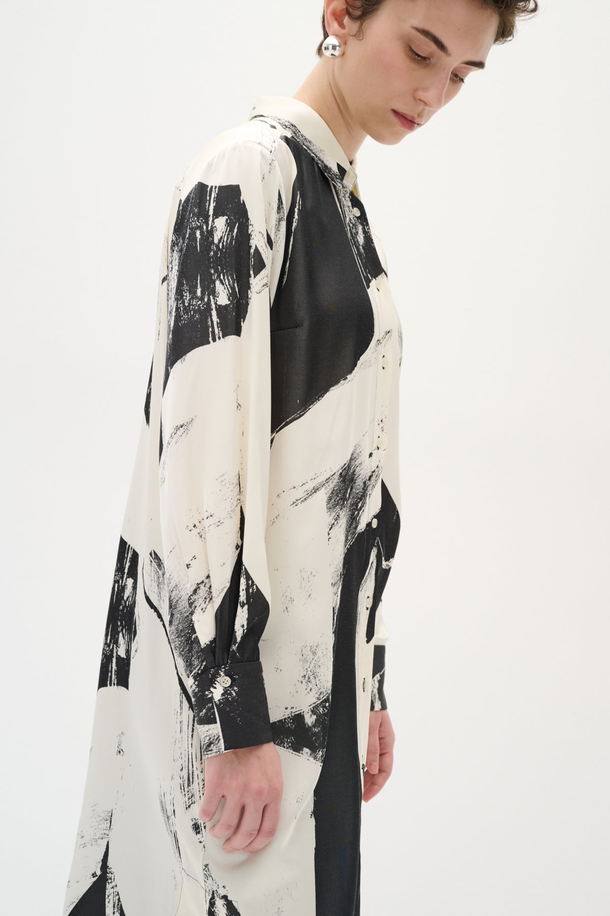 valerieIWshirtdressneutralart2