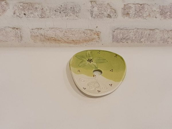 geppetto-keramik-seifenschale-gruen-hinten