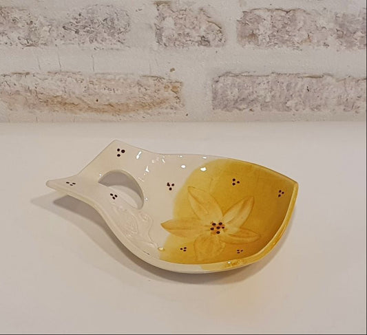 pinocchio-keramik-schale-gelb-vorne