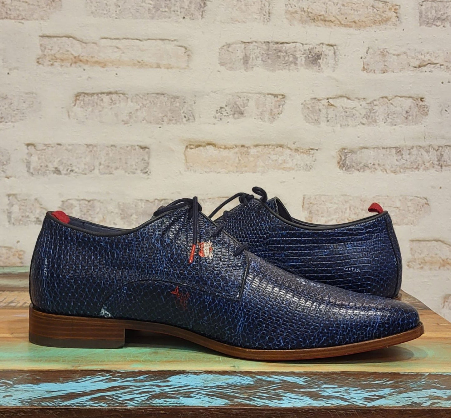 Rehab X Eleganter Business-Schuh