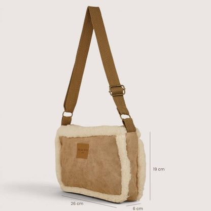 De La Mur Cipria Double-Face-Schultertasche mit Teddyfell in Ecru