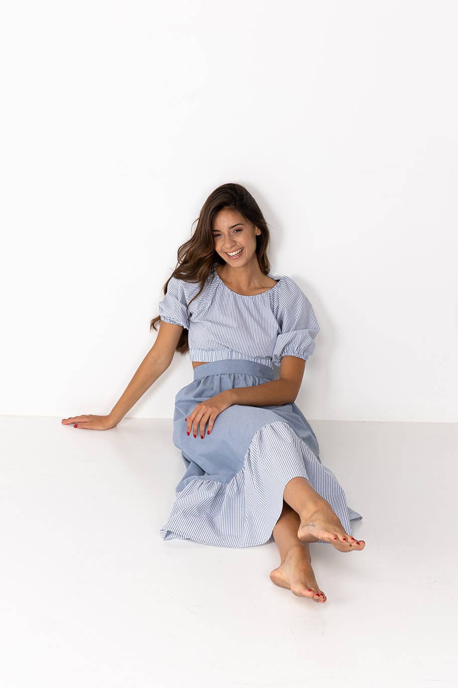 gestreiftes Baumwoll Crop Top aus Öko-Tex Baumwolle kombiniert mit passendem Rock