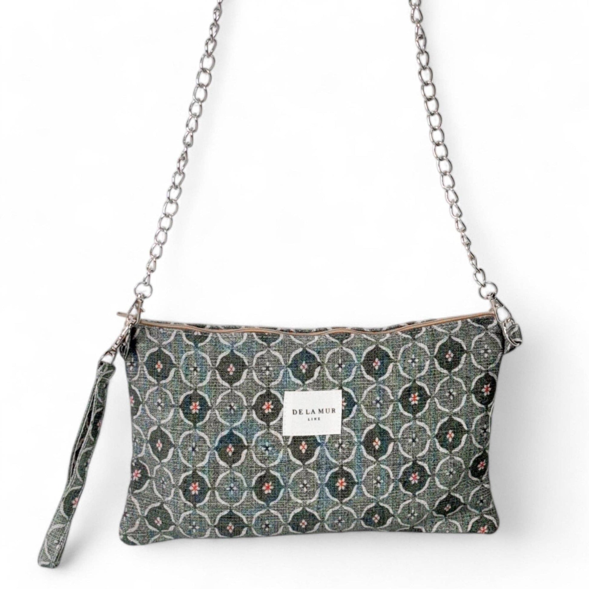 De La Mur Ariel Clutch Tasche mit geometrischem Muster in Grüntönen, Frontansicht