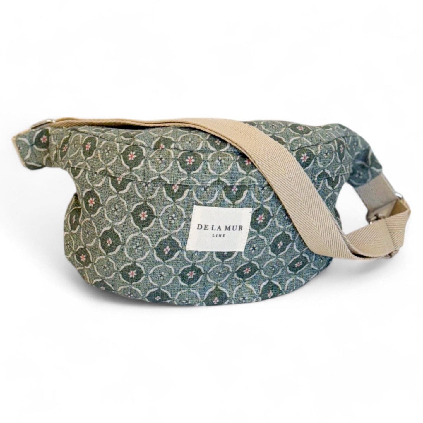 De La Mur Ariel Umhängetasche mit geometrischem Muster in Grüntönen, Frontansicht