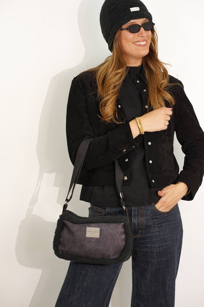 De La Mur Cene Double-Face-Schultertasche mit Teddyfell