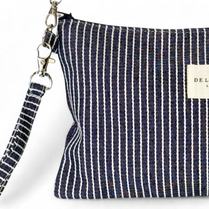 De La Mur Clutch Paola Tasche, Detailaufnahme des Streifenstoffs