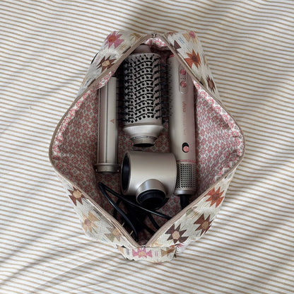 Gefütterte De La Mur Kosmetiktasche Royal mit Stylinggeräten