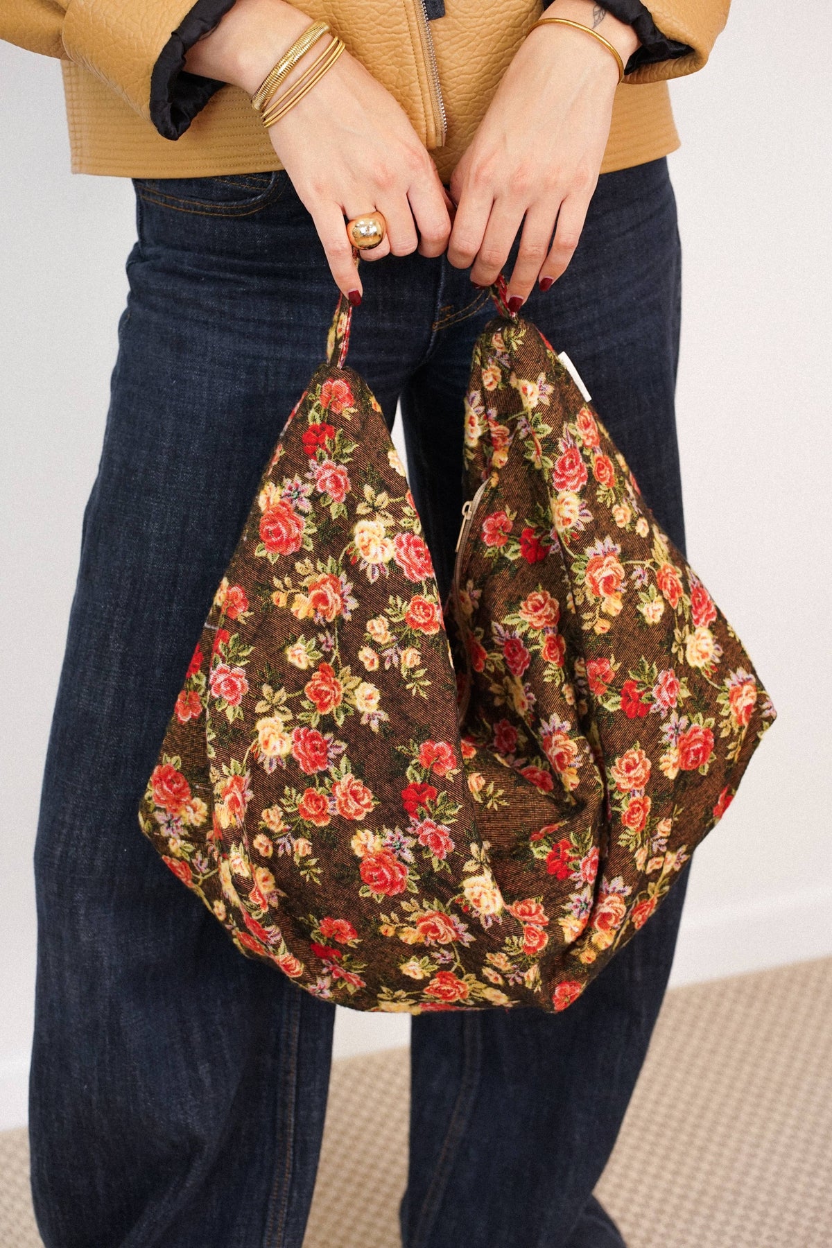 De La Mur Pepi Cookie Schultertasche mit Blumenmuster