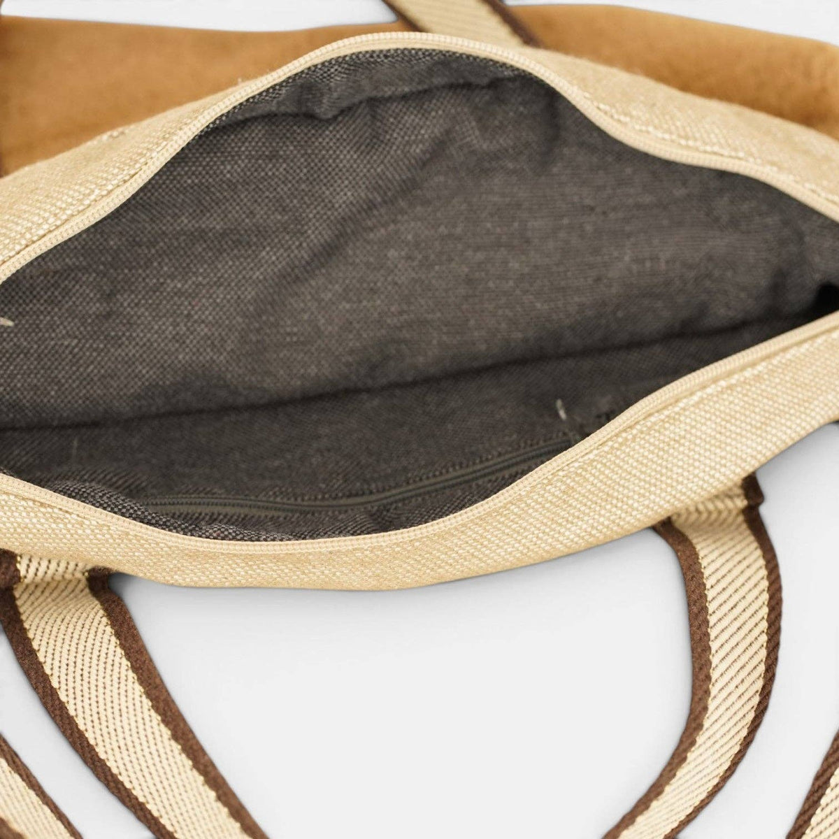 Mittelgroße De La Mur Pile Schultertasche aus braunem Plüsch