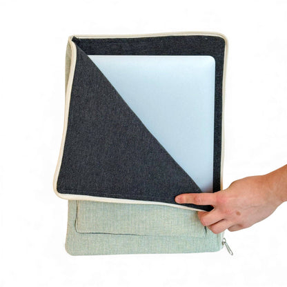 Gefütterte Laptop-Hülle von De La Mur mit weichem Innenfutter