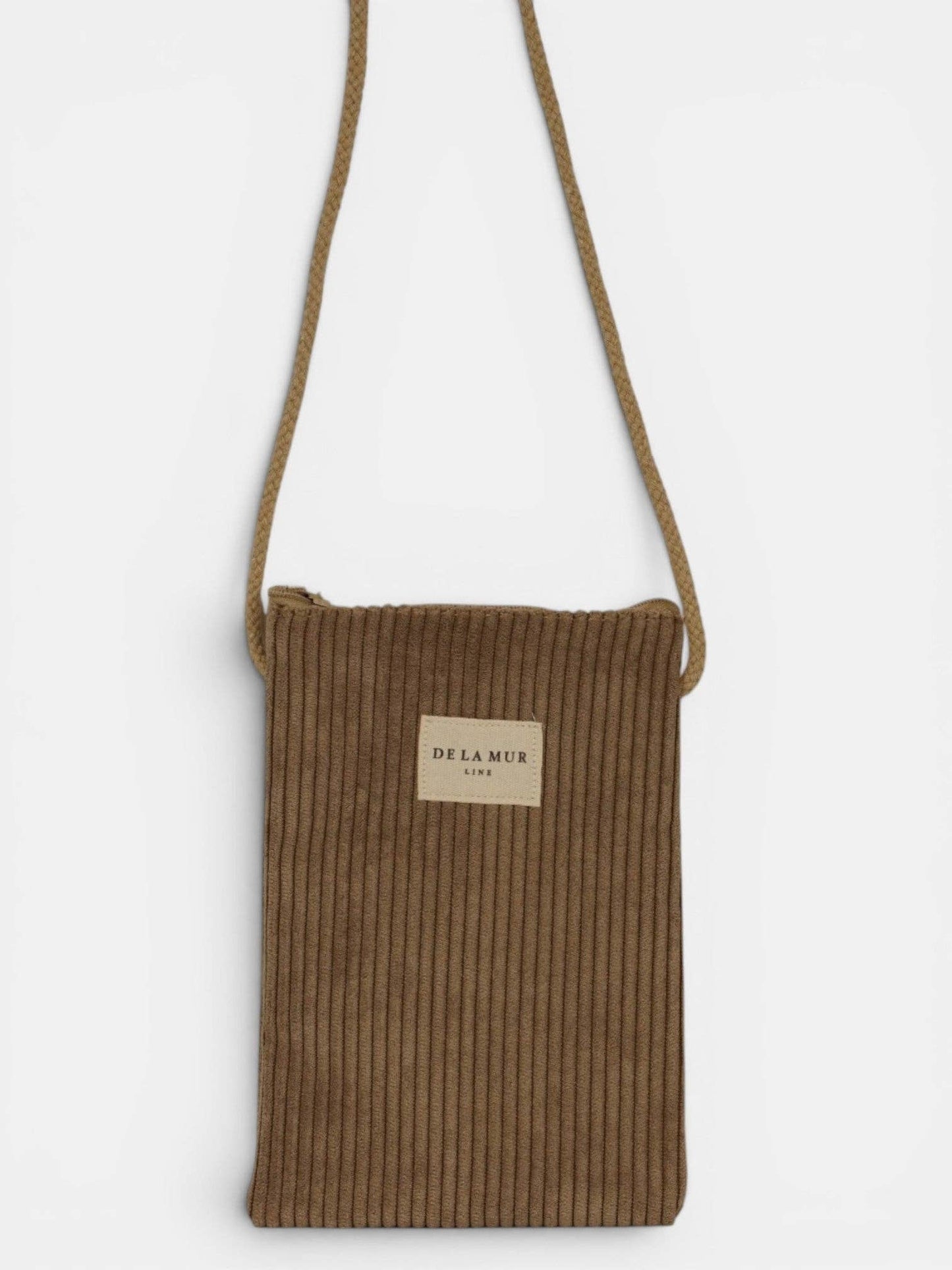 Kleine De La Mur Toast Handytasche aus warmbraunem Cord mit langer naturfarbener Tragekordel
