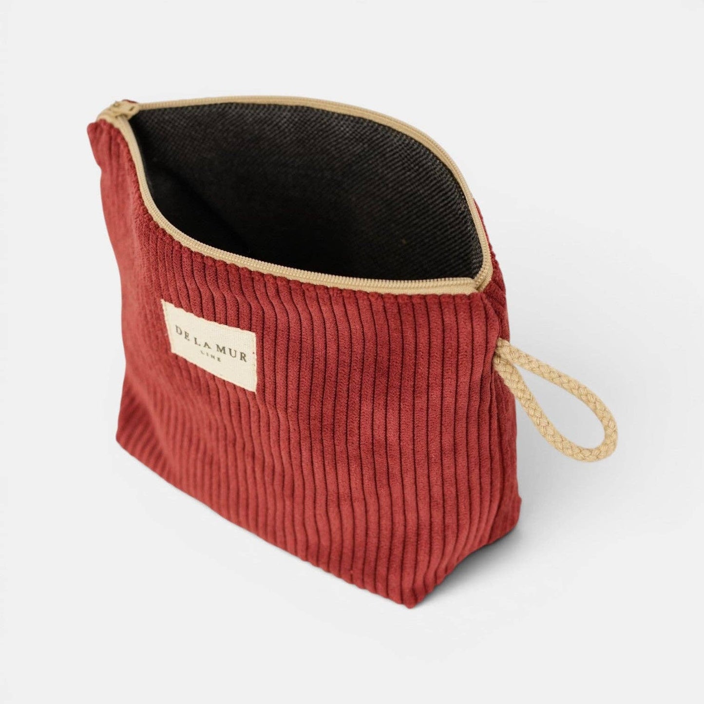 Kleine De La Mur Arde Kosmetiktasche aus bordeauxrotem Cord