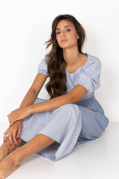 langer gestreifter Baumwollrock aus Öko-Tex Baumwolle kombiniert mit passendem Crop Top