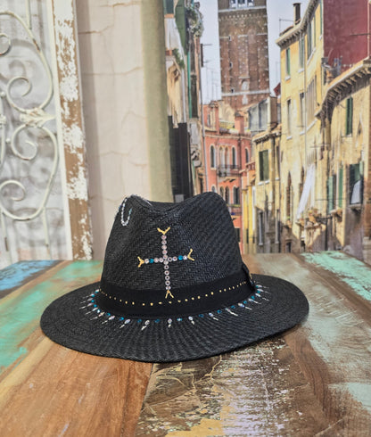 sorena hat cross